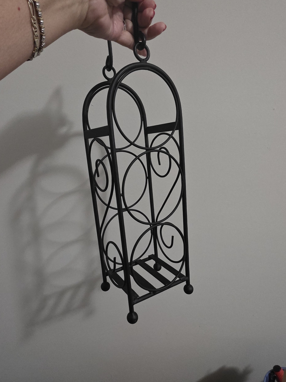 Black Decorative Metal Wine Bottle Holder